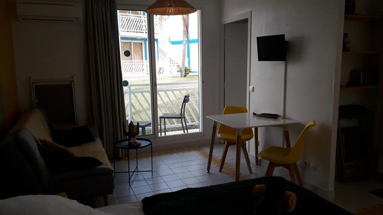 Appartement Au Village Manganao Plage Piscine Saint-Francois  Guadeloupe